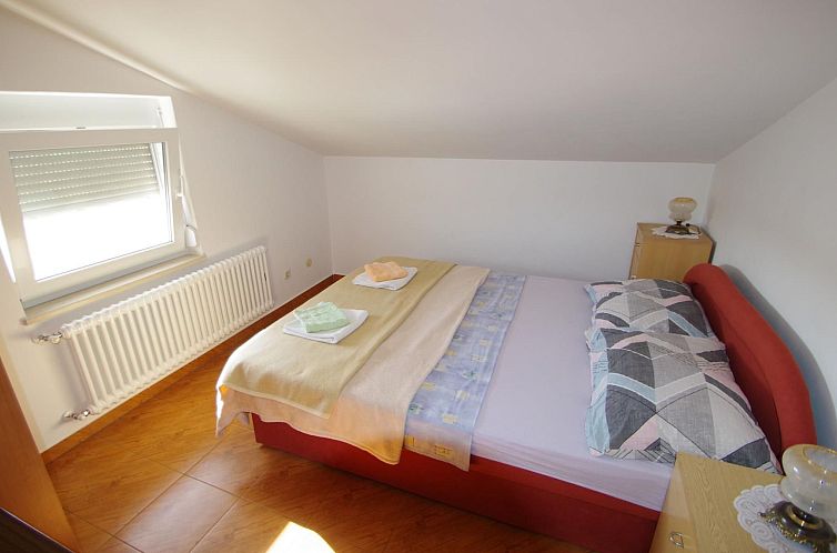 Appartement "Krešo" mit Balkon