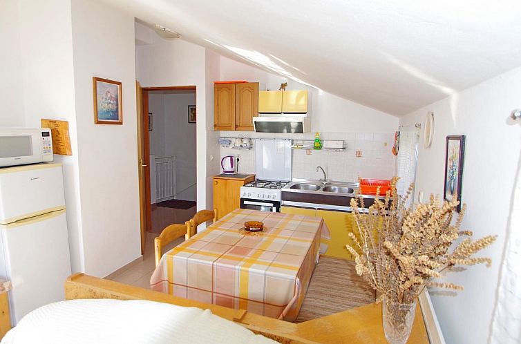 Appartement "Krešo" mit Balkon