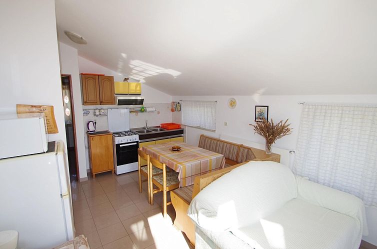 Appartement "Krešo" mit Balkon