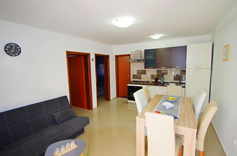 Appartement Angenehme Wohnung in Valbandon, Privatparkplatz