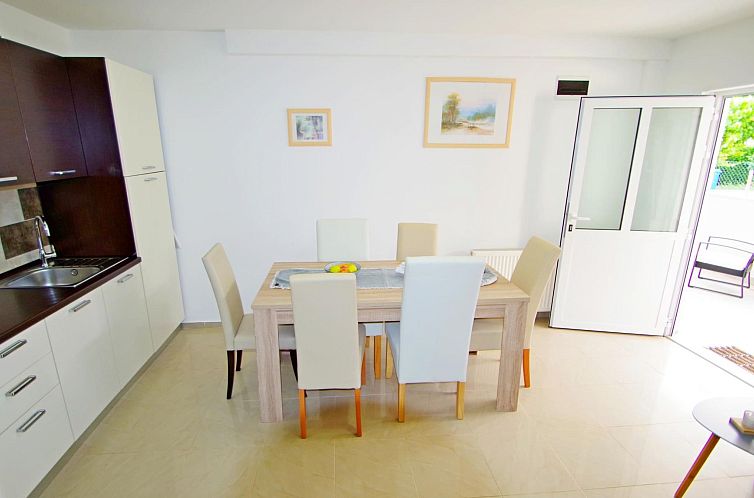 Appartement Angenehme Wohnung in Valbandon, Privatparkplatz