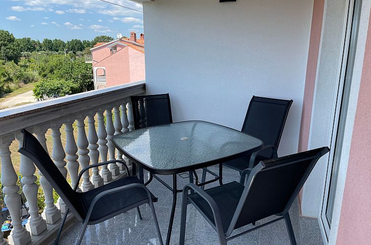 Appartement Appartement in Fažana mit Grill und Terrasse