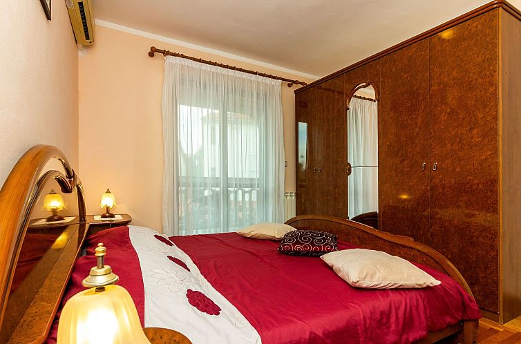 Appartement Wohnung in Fažana mit Grill, Garten und Terrass