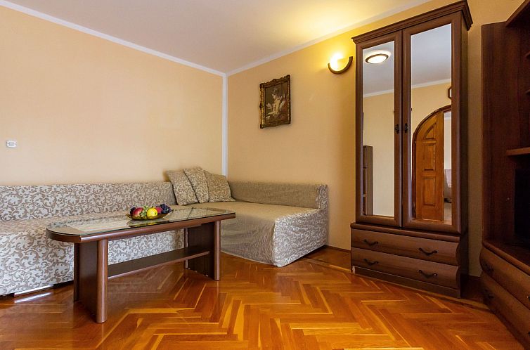 Appartement Wohnung in Fažana mit Grill, Garten und Terrass