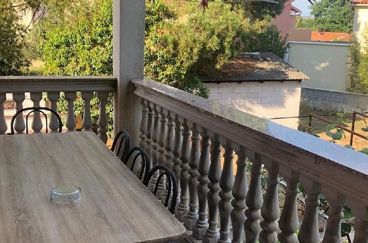 Appartement in Fažana mit Garten und Terrasse