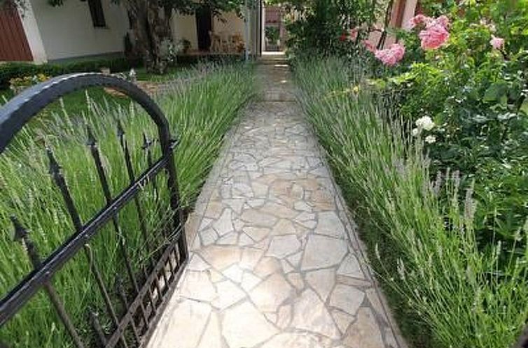 Appartement Studio mit Balkon