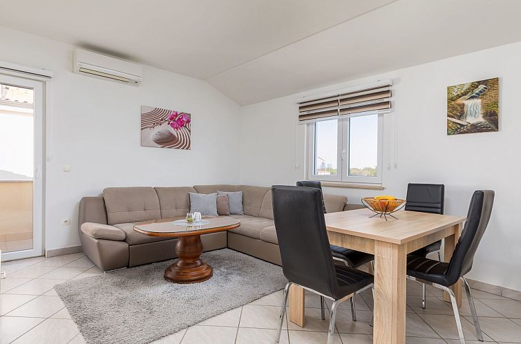 Appartement Anemona, Dorf Valbandon