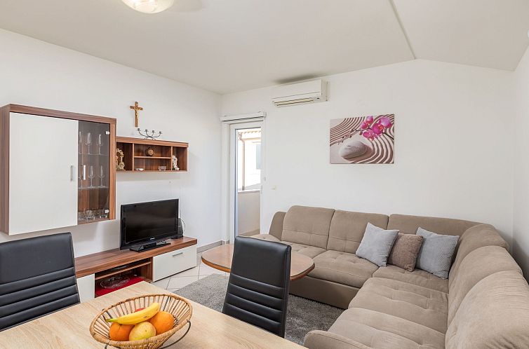 Appartement Anemona, Dorf Valbandon