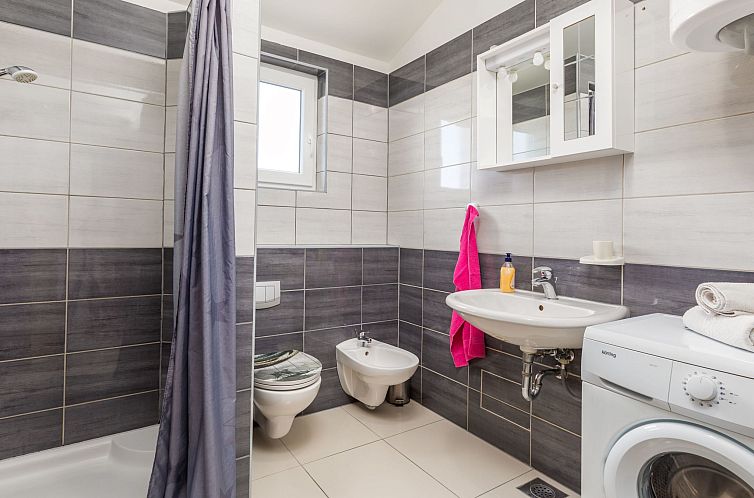 Appartement Anemona, Dorf Valbandon