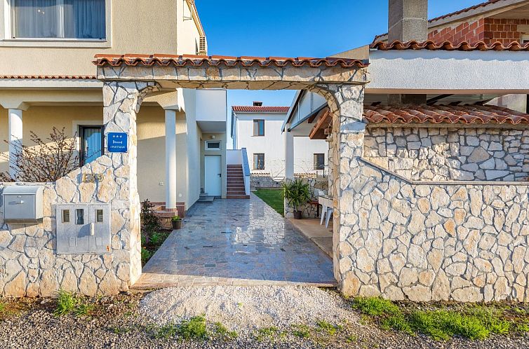 Appartement Anemona, Dorf Valbandon