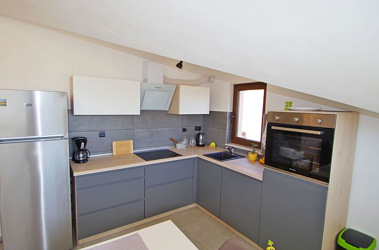Appartement in Valbandon mit schönem Balkon