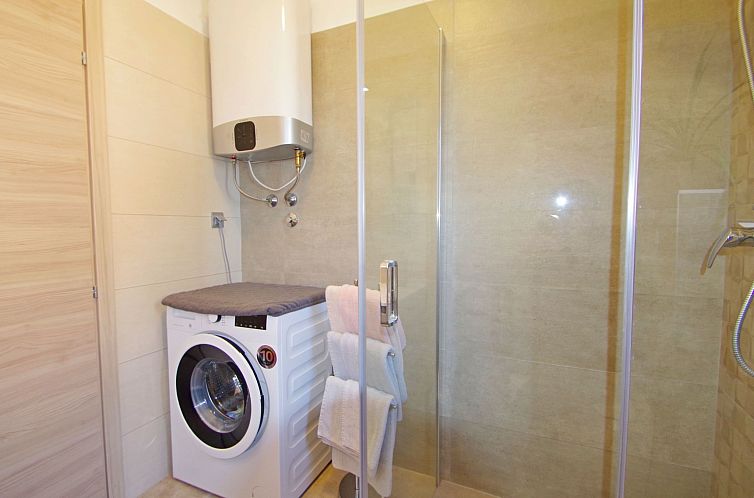 Appartement in Valbandon mit schönem Balkon