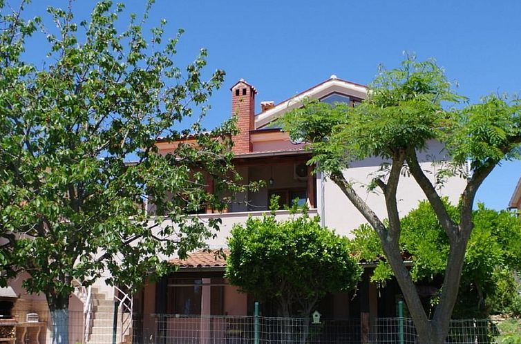 Appartement "Luciana" in Valbandon