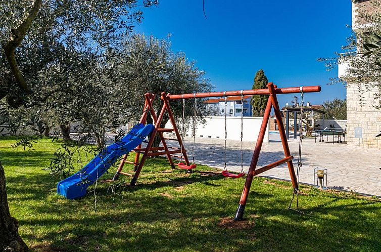 Vakantiehuis Ferienvilla "Villa Berg" mit privatem Pool