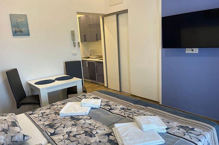 Appartement Appartement in Fažana mit Garten und Grill