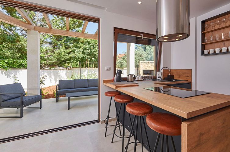 Vakantiehuis Haus in Fažana mit Terrasse und schöner Aussi