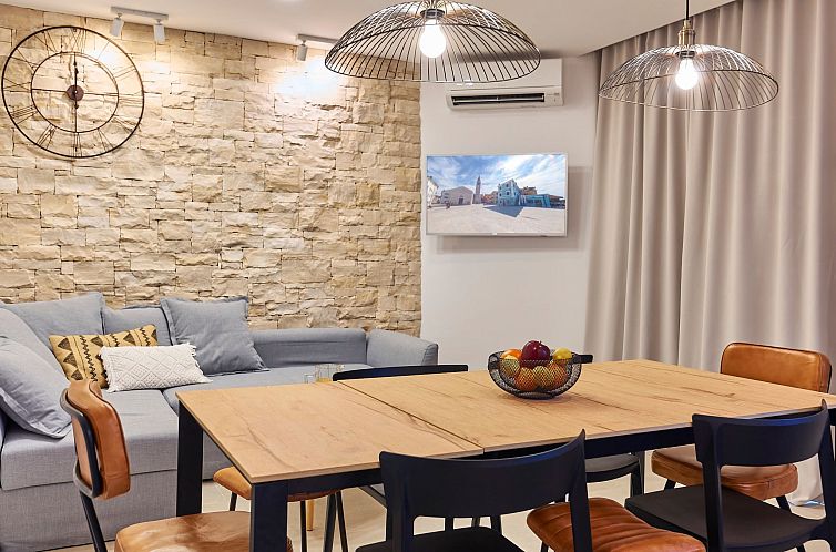 Vakantiehuis Haus in Fažana mit Terrasse und schöner Aussi