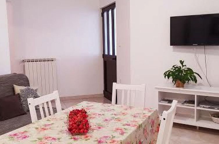 Appartement Wohnung in Fazana mit Garten, Grill und Terrasse