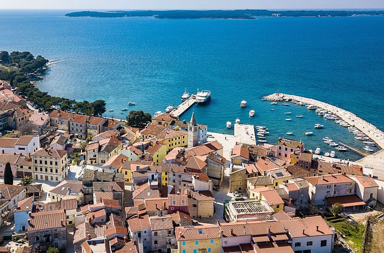 Appartement im Dorf Valbandon, 800 m vom Strand entfernt