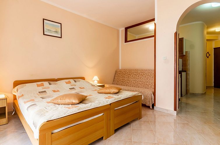 Appartement Appartement in Fažana mit Möbliertem Balkon