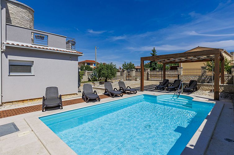 Unterkunft 10114421 - Ferienhaus Istrien - Vakantiehuis Dzana