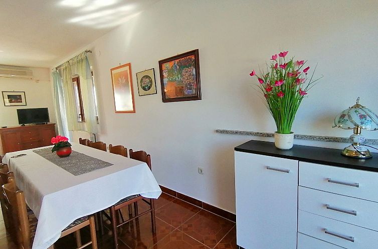 Vakantiehuis Geräumiges Ferienhaus mit 4 Schlafzimmern und 