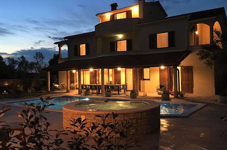 Vakantiehuis Gemütliches Ferienhaus mit Terrasse und Meerbl