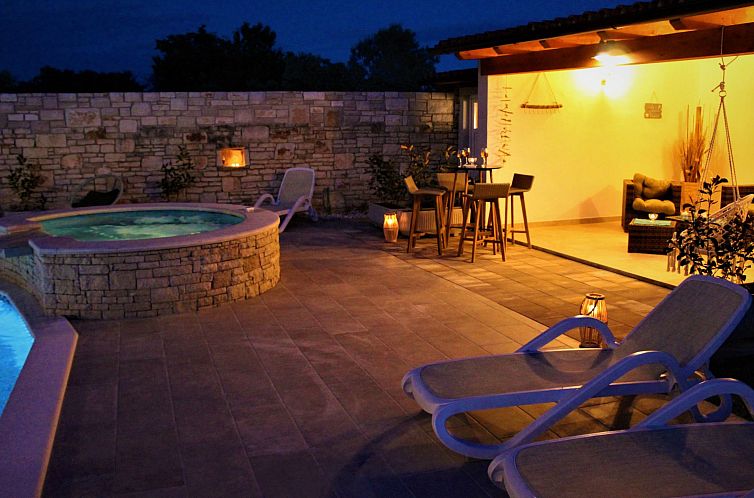 Vakantiehuis Gemütliches Ferienhaus mit Terrasse und Meerbl