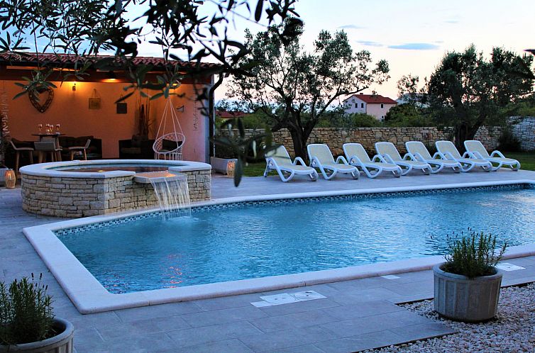 Vakantiehuis Gemütliches Ferienhaus mit Terrasse und Meerbl