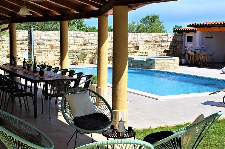 Vakantiehuis Gemütliches Ferienhaus mit Terrasse und Meerbl