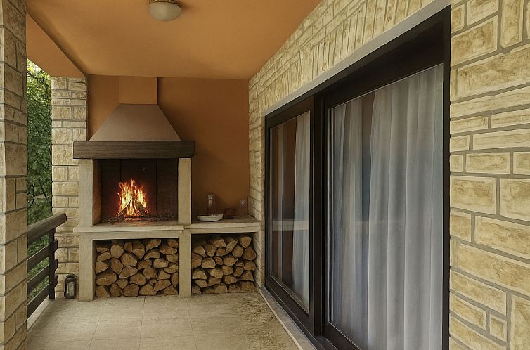 Vakantiehuis Sehr geräumige Villa mit Pool