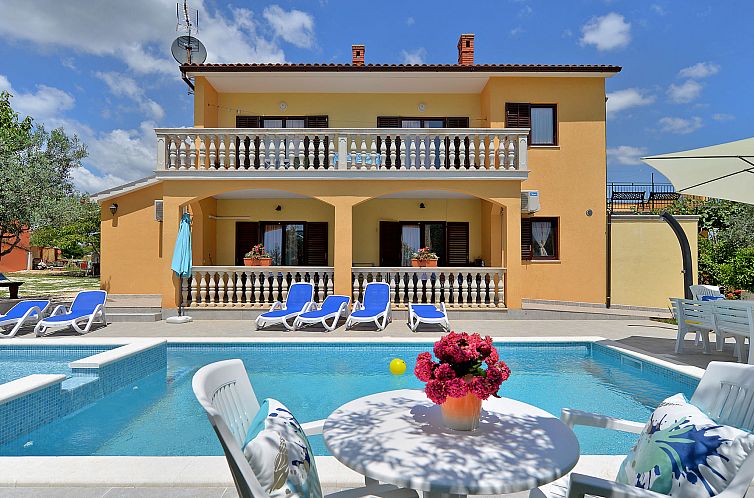 Unterkunft 10114462 - Ferienhaus Istrien - Vakantiehuis House 2059