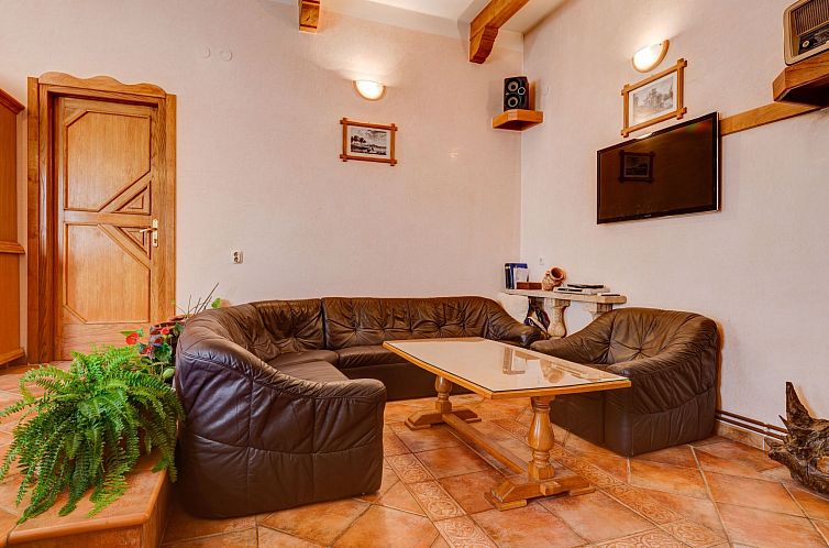 Vakantiehuis Mirjana mit eingezäuntem Garten
