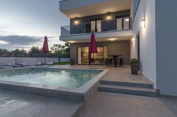 Vakantiehuis Villa Ema with private pool