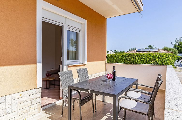 Appartement Apartment Rok 2