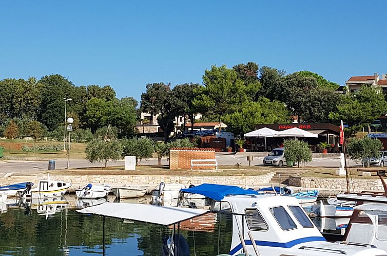 Vakantiehuis in Banjole mit Großem Garten
