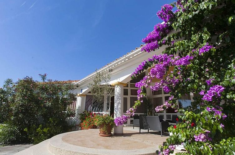 Vakantiehuis Villa Vedorna großes Wellness-Haus in Strandn?