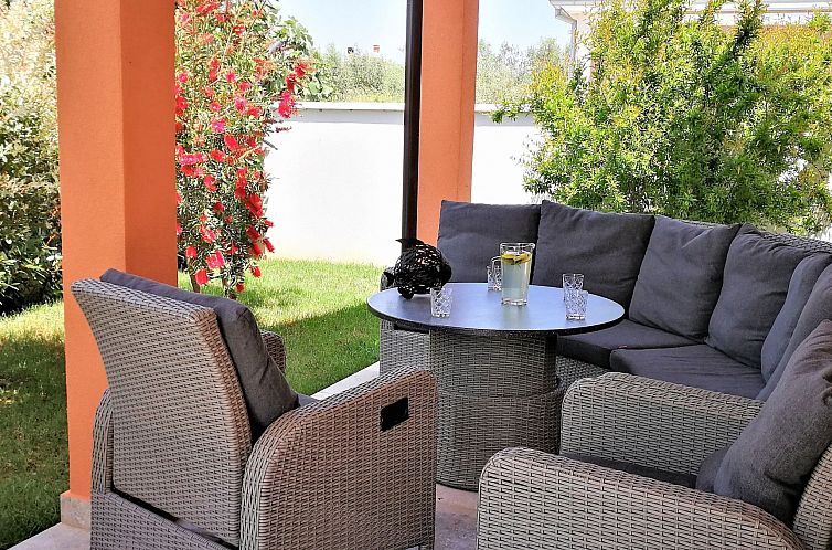 Vakantiehuis Ferienvilla mit Garten, Grill und Terrasse