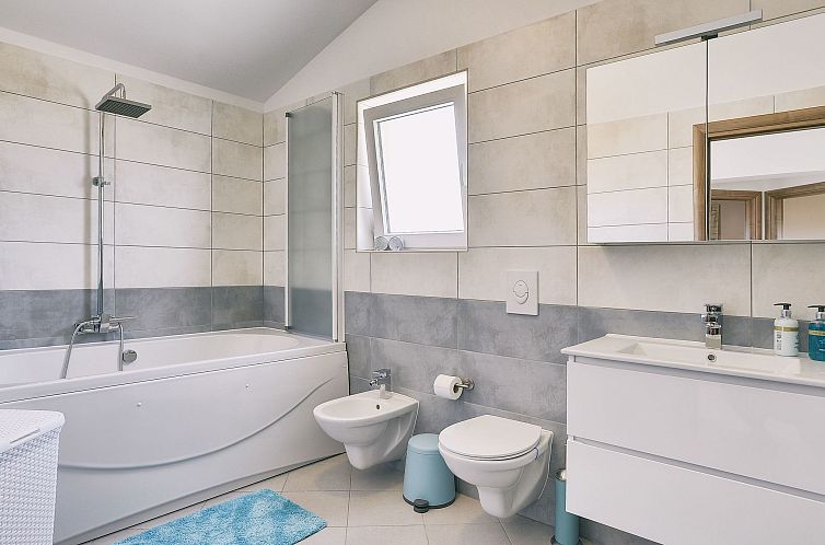 Vakantiehuis Ferienvilla mit Garten, Grill und Terrasse