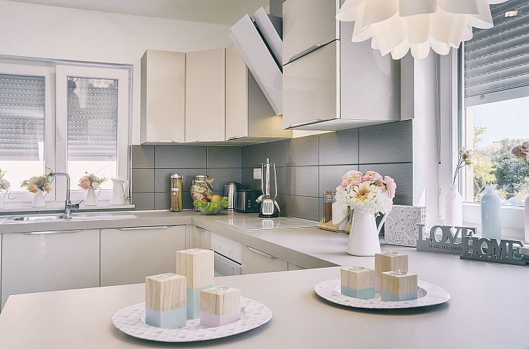 Vakantiehuis Ferienvilla mit Garten, Grill und Terrasse