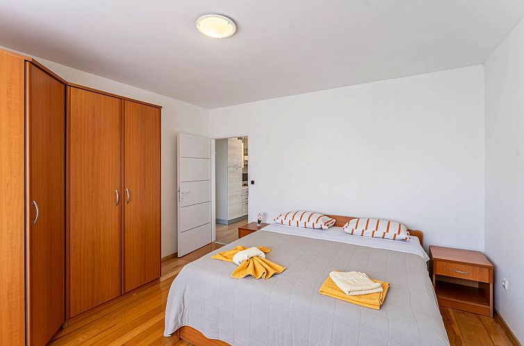 Appartement "Darko" mit Balkon