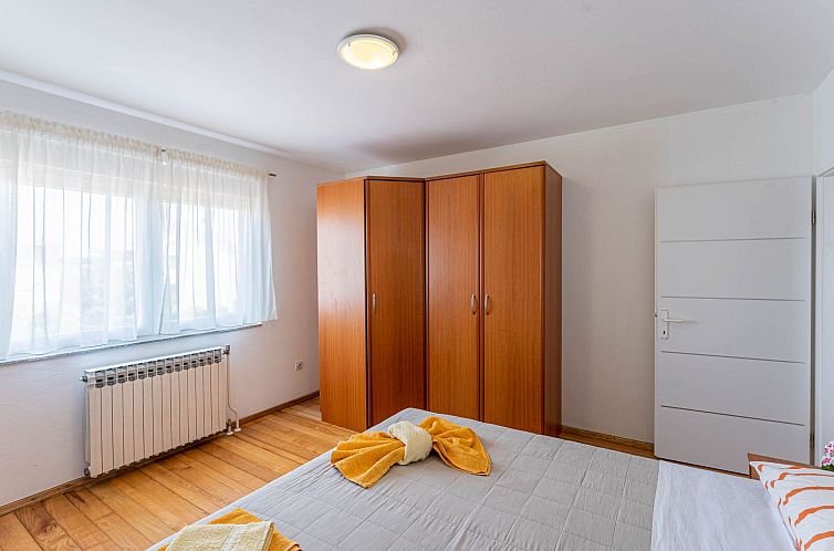 Appartement "Darko" mit Balkon