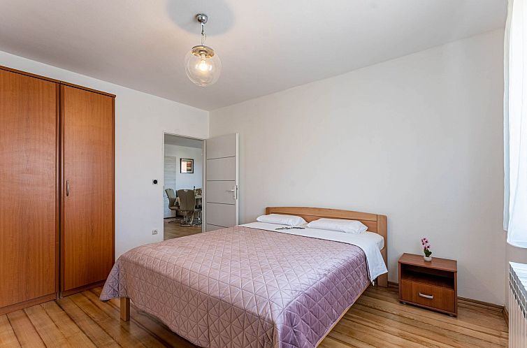 Appartement "Darko" mit Balkon