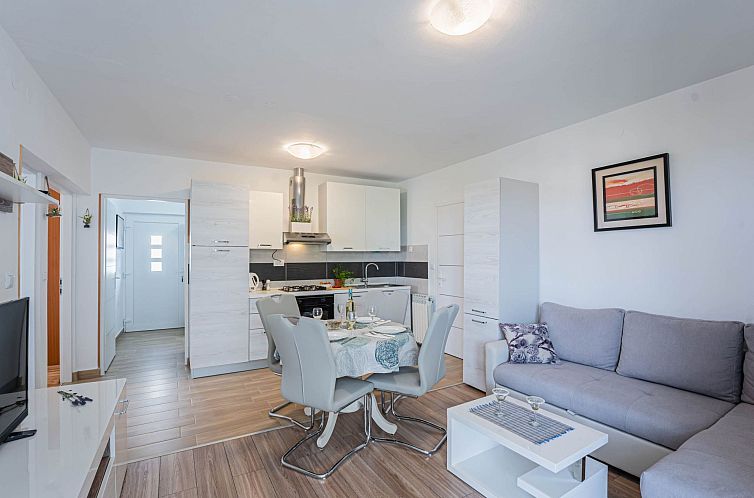 Appartement "Darko" mit Balkon