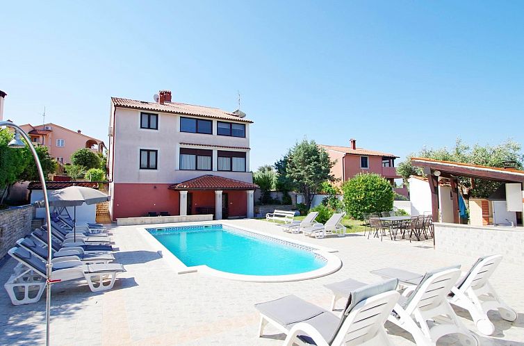 Unterkunft 10114556 - Appartement Istrien - Appartement Wohnung in Banjole mit großem Garten