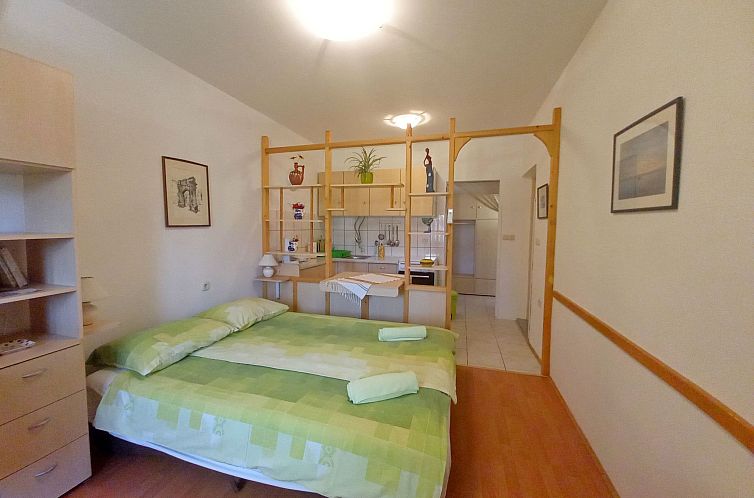 Appartement Schönes Apartment in Pješčana Uvala, Strand i