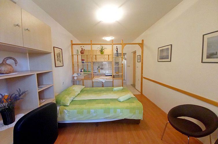 Appartement Schönes Apartment in Pješčana Uvala, Strand i