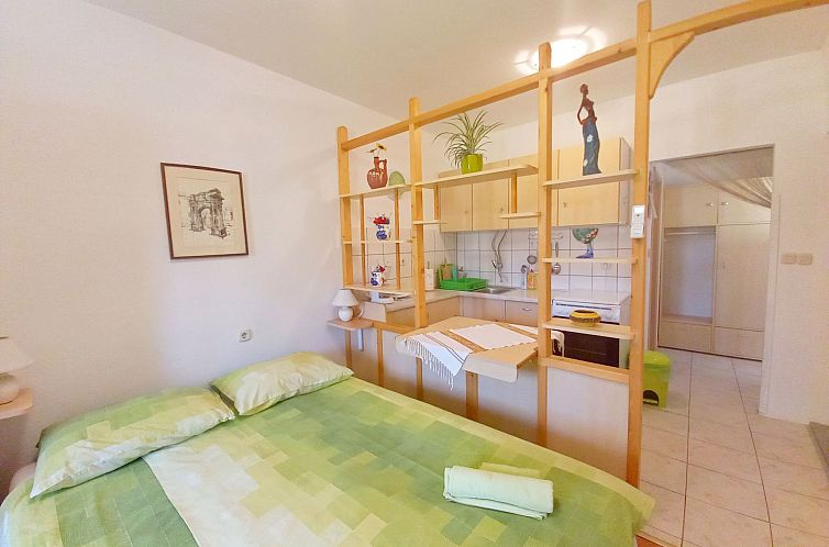 Appartement Schönes Apartment in Pješčana Uvala, Strand i