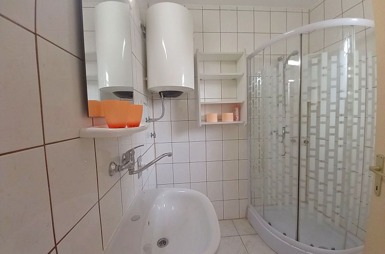 Appartement Schönes Apartment in Pješčana Uvala, Strand i
