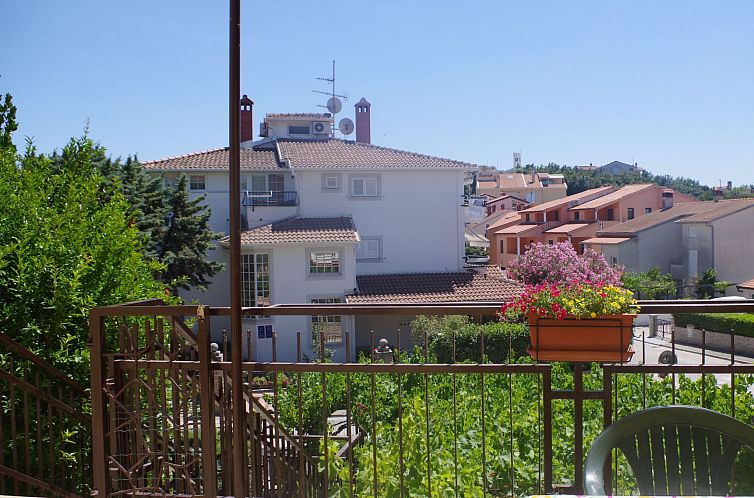 Appartement Schönes Apartment in Pješčana Uvala, Strand i